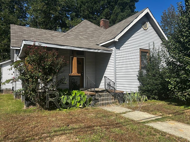 1st image of 407 Burkett St