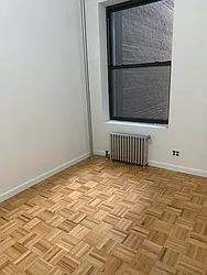 Rented by M.Grossman R.E. Management