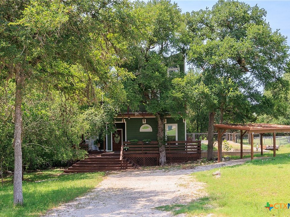 1st image of 521 Lazy Ln