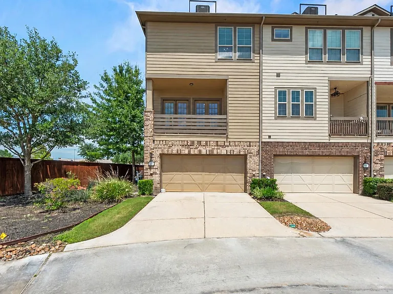 9679 Towne Lake Pkwy — Photo 20