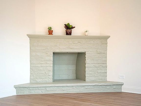 4th image of 3648 W Fullerton Ave Floor 2