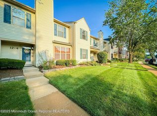 12 Stuart Dr APT 4, Freehold, NJ 07728