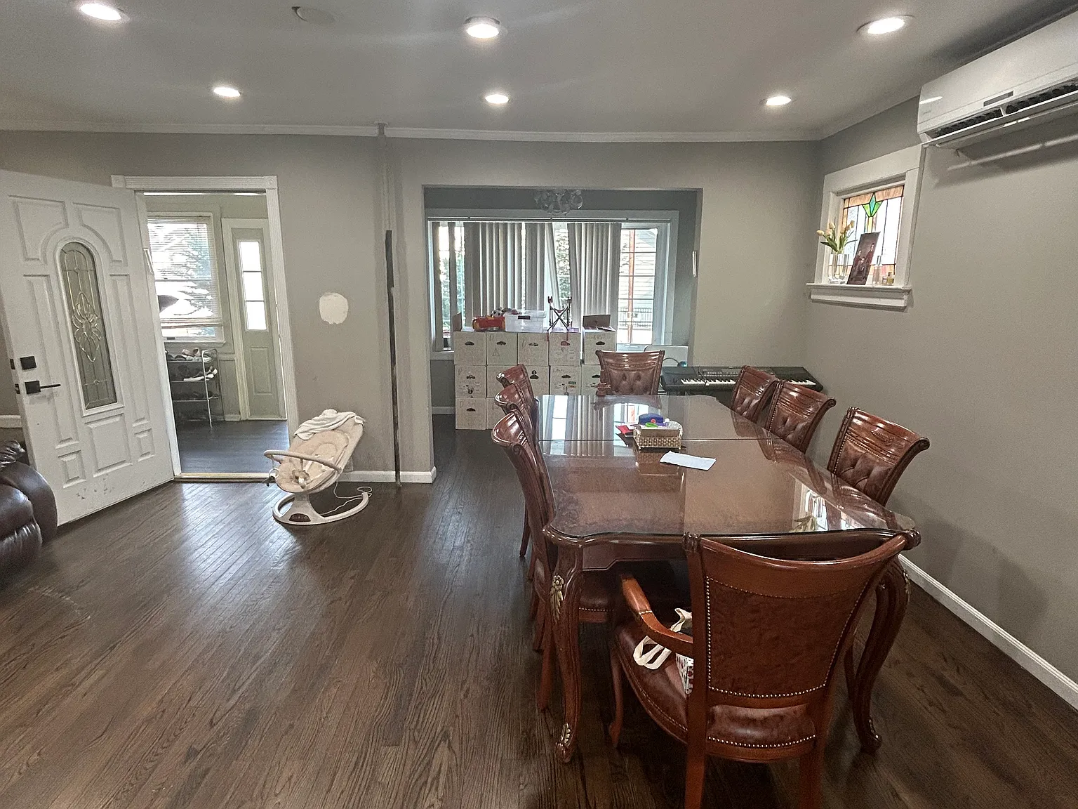 3 bed, 1332 sqft, $3,700 — Photo 2