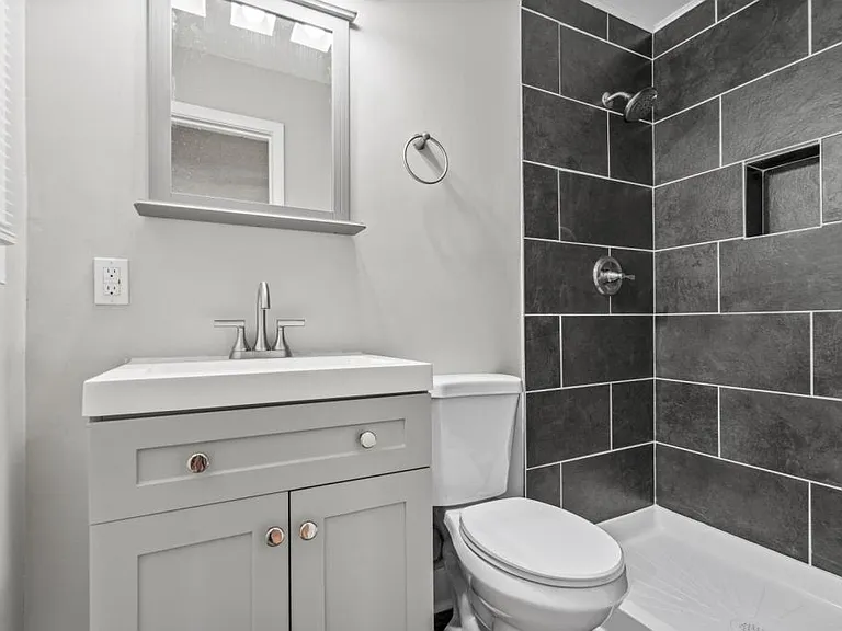 154 Forest Dr — Photo 18