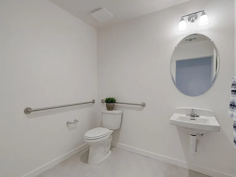 Estaire Luxury Townhomes — Photo 16