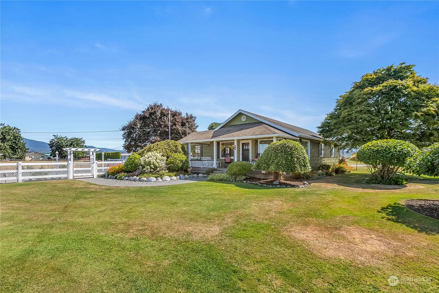 7407 Thomas Road photo 1