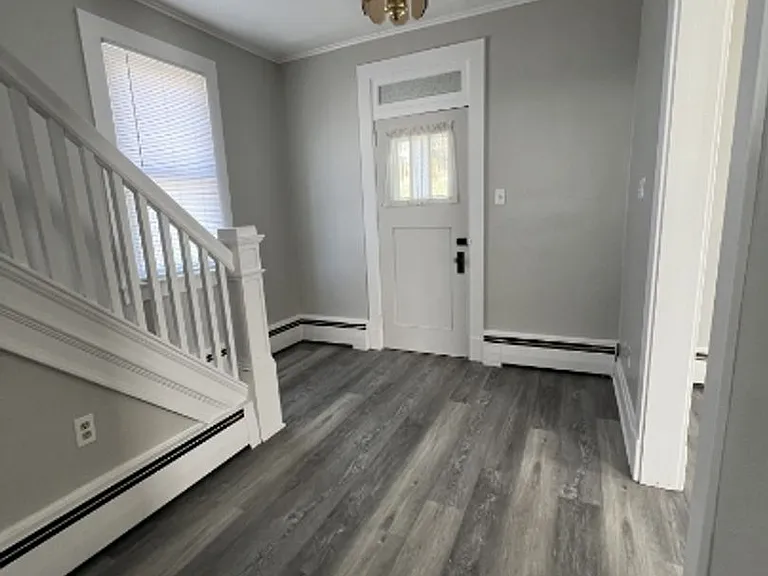 438 Harvey Ave — Photo 6