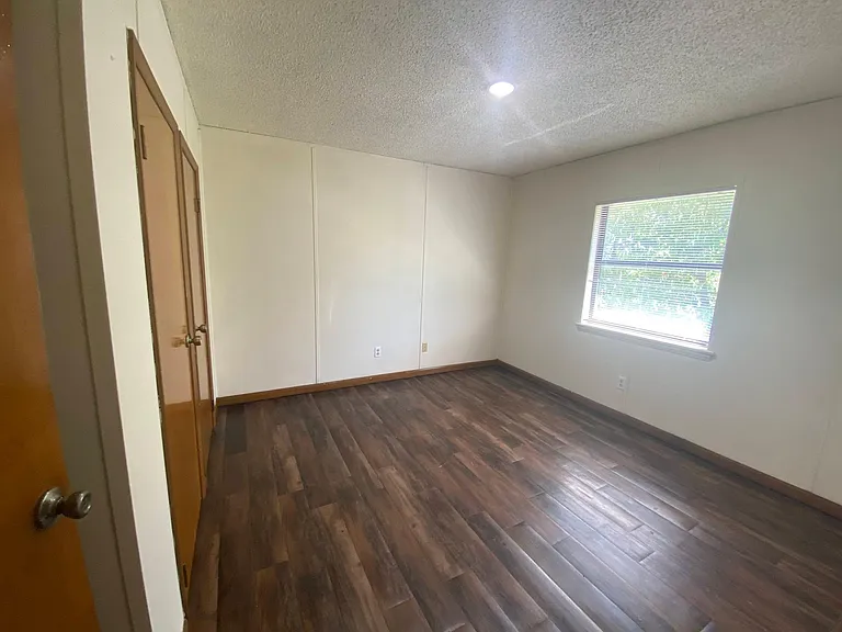 4112 N Drexel Blvd #A — Photo 5