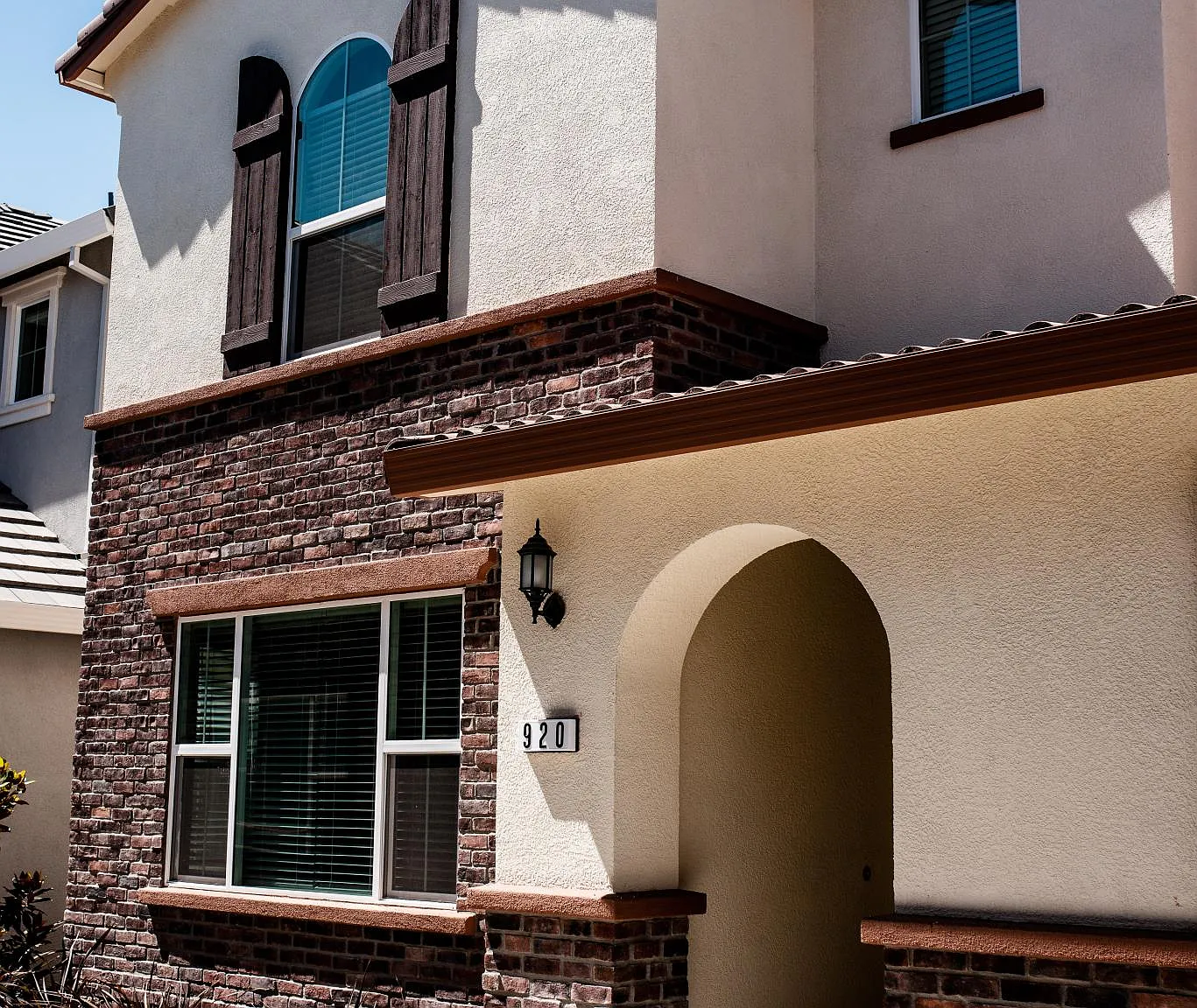920 Posey St — Photo 1