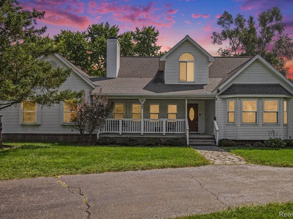 117 Martindale, Milford, MI 48381