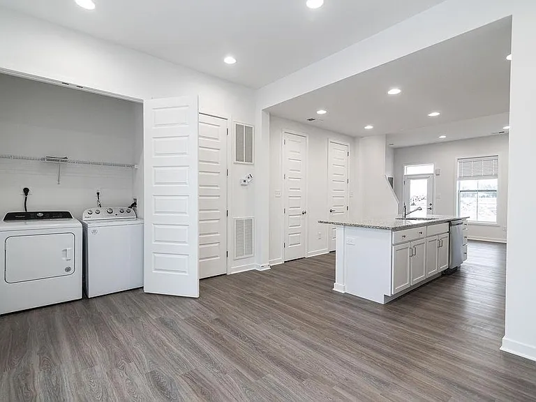 Breeze Hill by JBG Rentals — Photo 33