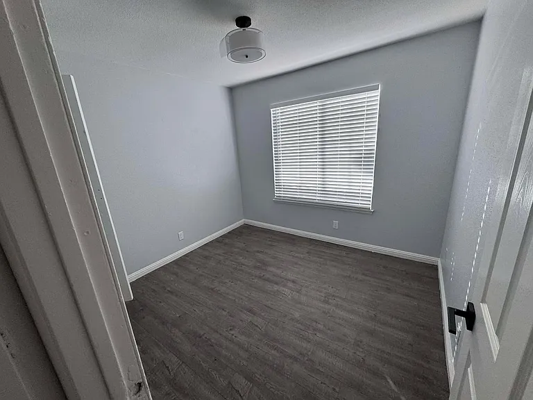 3512 Balmont St — Photo 39