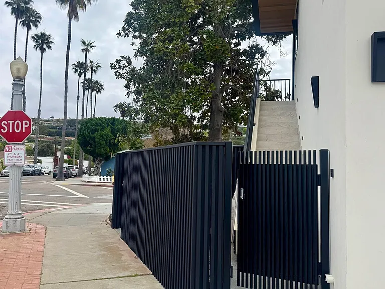 8168 Paseo Del Ocaso — Photo 19
