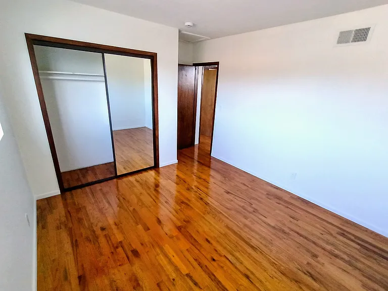 5314 W 138th St — Photo 30