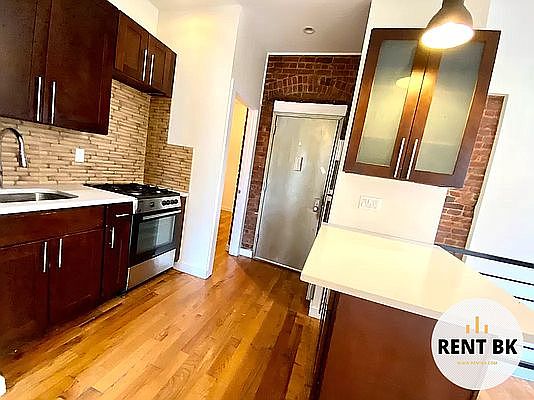 1st image of 591 Franklin Ave #1A