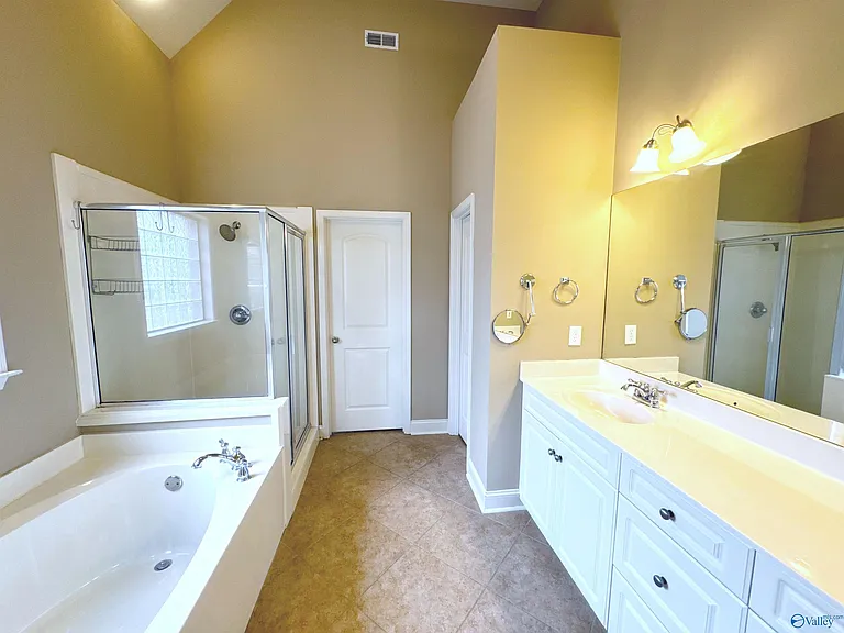 126 Windridge Way SW — Photo 24