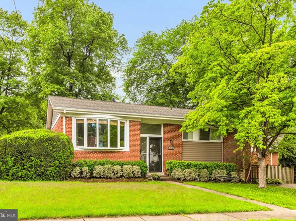 3510 Sandy Ct, Kensington, MD 20895