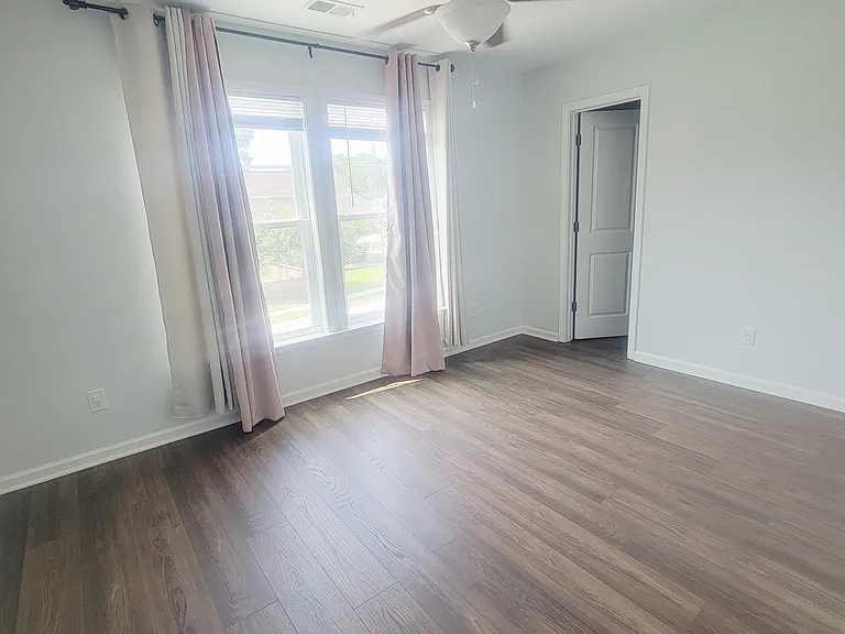 1489 Oldenburg Dr — Photo 17