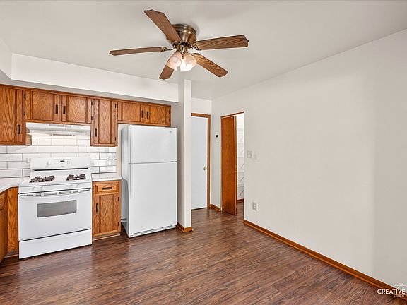 3rd image of 611 S Raven Rd #0