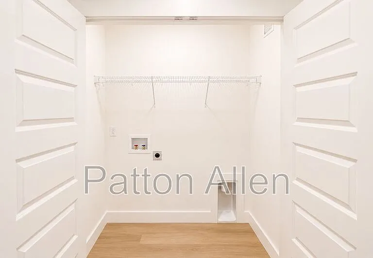 15 Bolton St — Photo 7