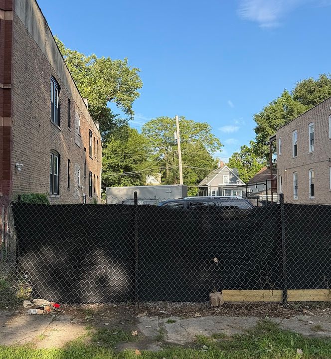 1st image of 6023 S Aberdeen St