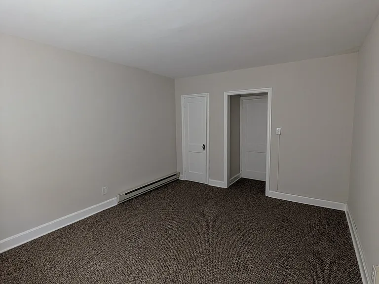 25 N 18th St #C-2 — Photo 16