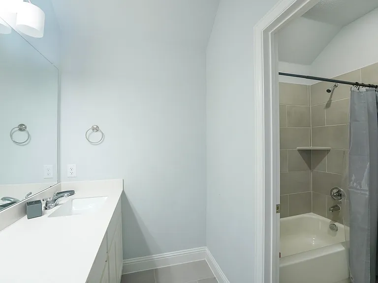 3324 Wildwood Dr — Photo 32