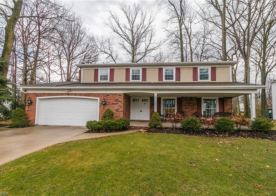 1st image of 16987 S Meadows Cir
