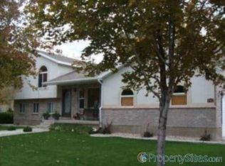 664 Counrty Clb, Stansbury Park, UT 84074