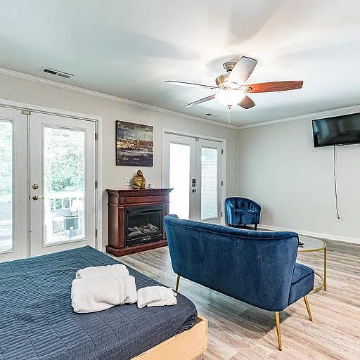5983 Dixon Dr — Photo 13