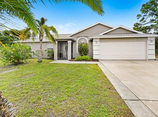 1860 De Groodt Rd SW, Palm Bay, FL 32908