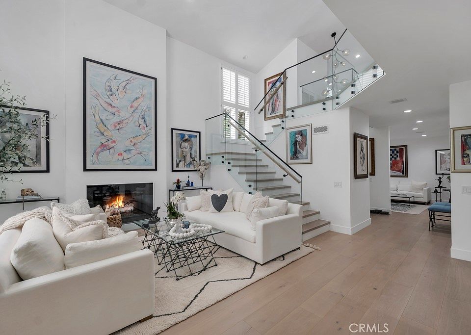 1st image of 4458 Park Arroyo
