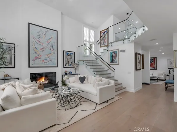 4458 Park Arroyo, Calabasas, CA 91302