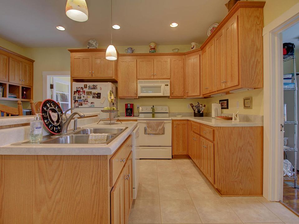 11923 Franklin St, Ferrum, VA 24088 Zillow