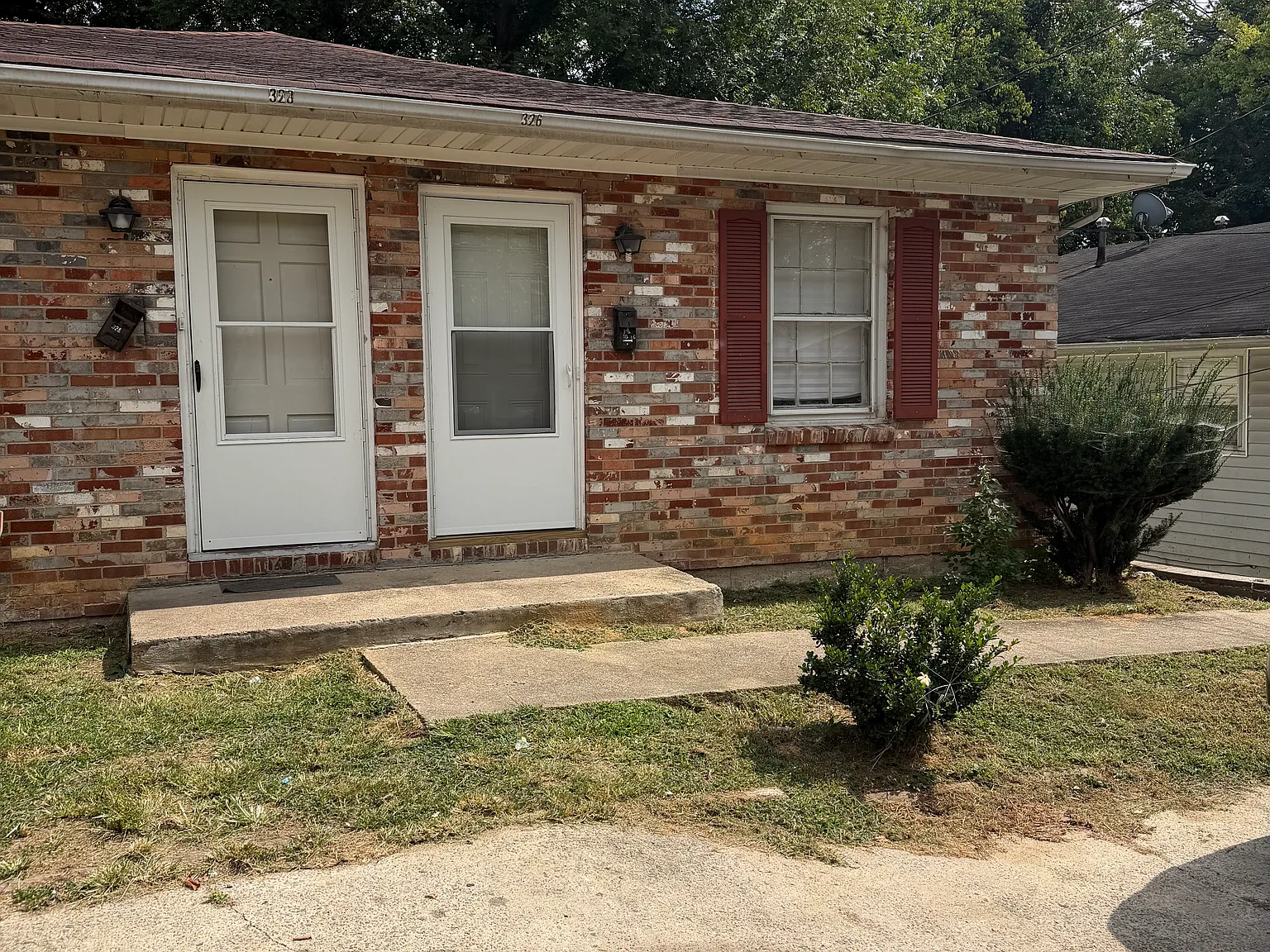 2 bed, 750 sqft, $850 — Photo 2
