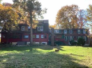 20 Morris Lake Rd, Sparta, NJ 07871