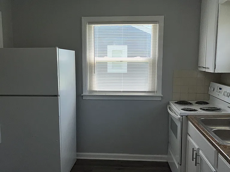 2226 N Kenyon St — Photo 10