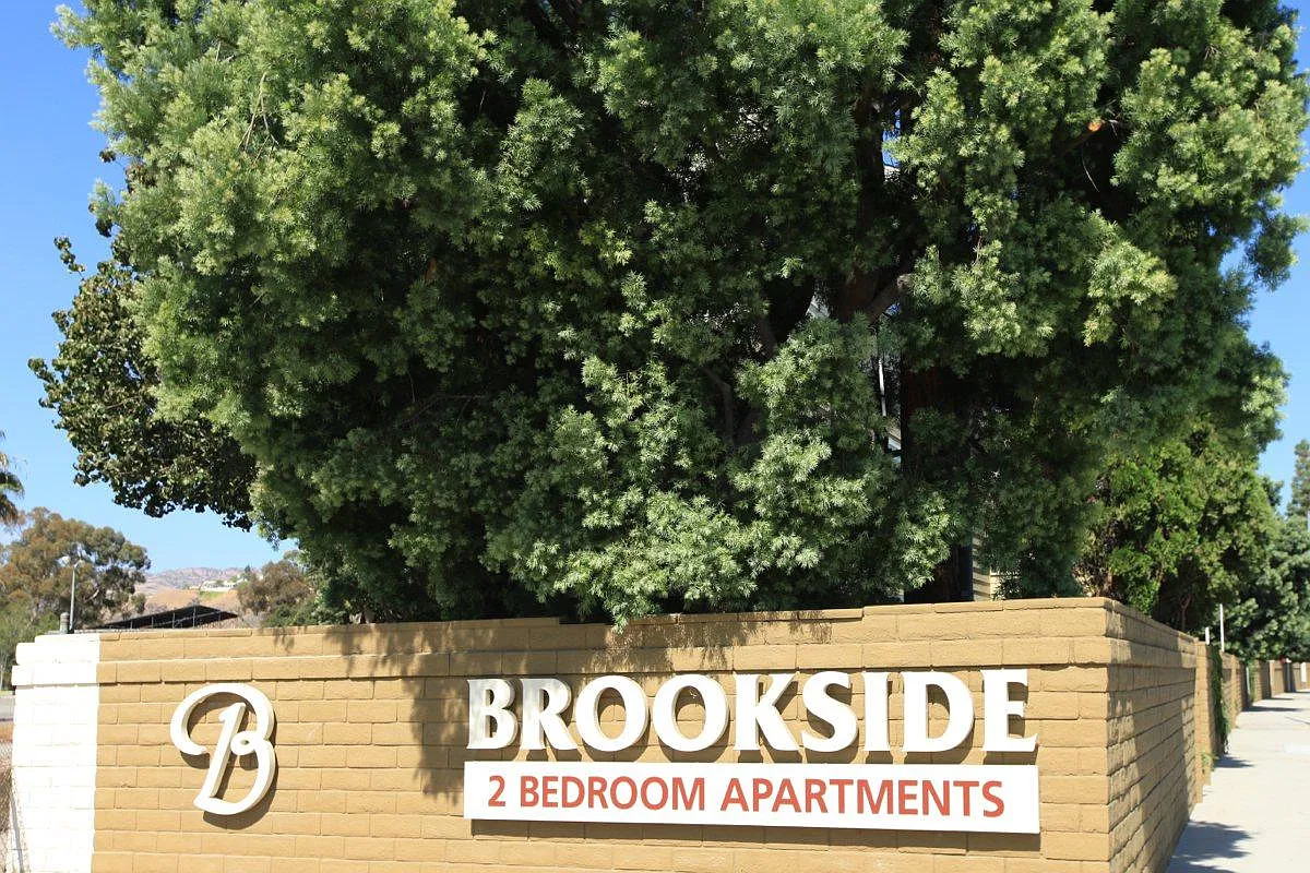 Brookside Apartments — Photo 2
