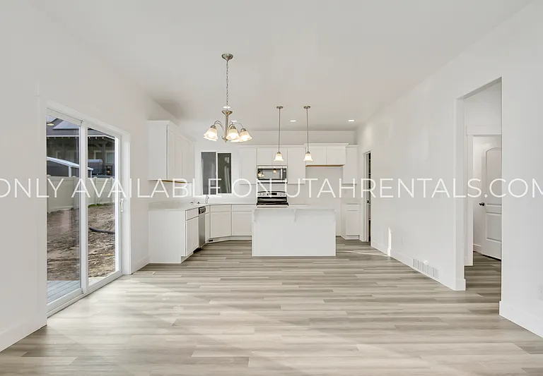 4283 W Gate Keeper Dr — Photo 1