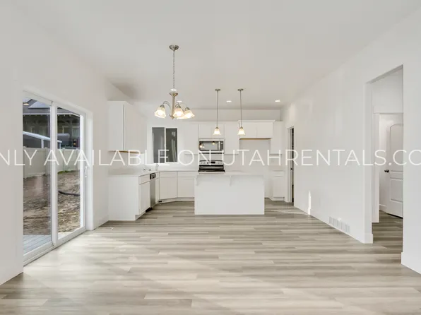 4283 W Gate Keeper Dr, Herriman, UT 84096