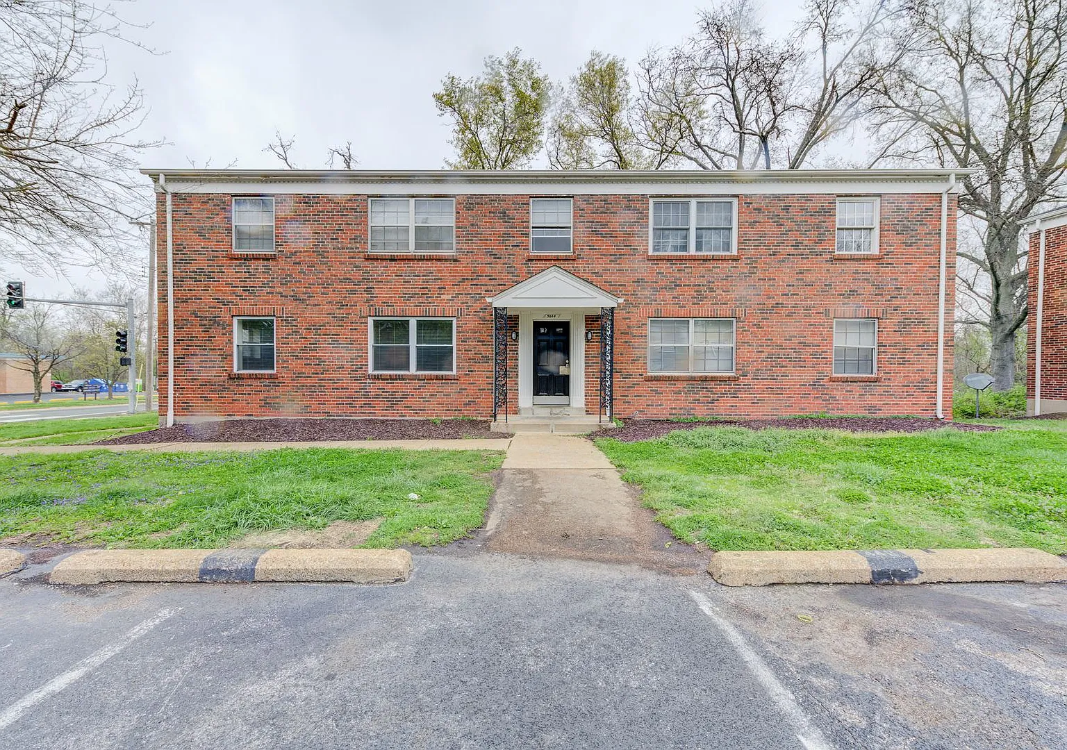 (483) 5830-44 Bermuda Rd — Photo 1