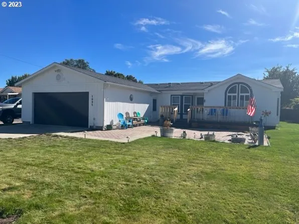 1095 D St, Baker City, OR 97814