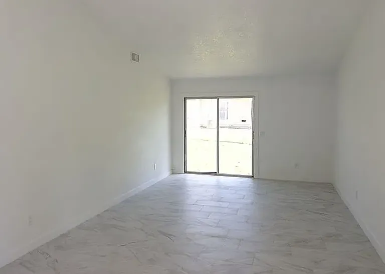 Sandalwood Court — Photo 15