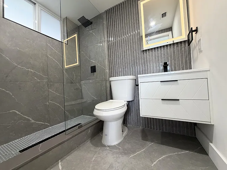 501 NW 25th Ct #501B — Photo 8