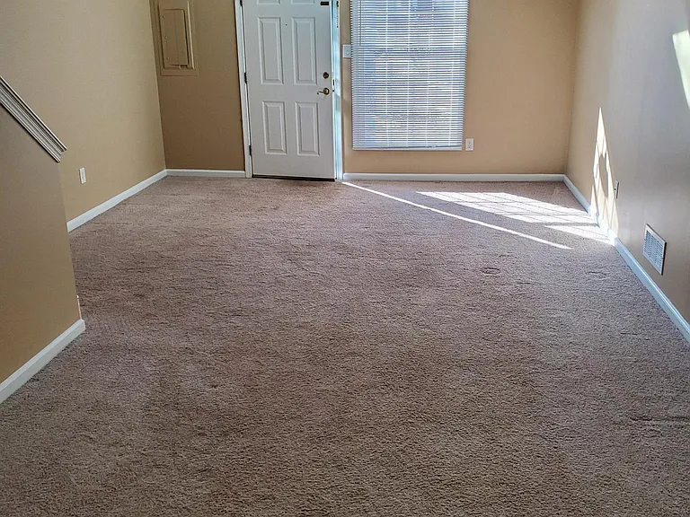 35 E 6th St #5 — Photo 1