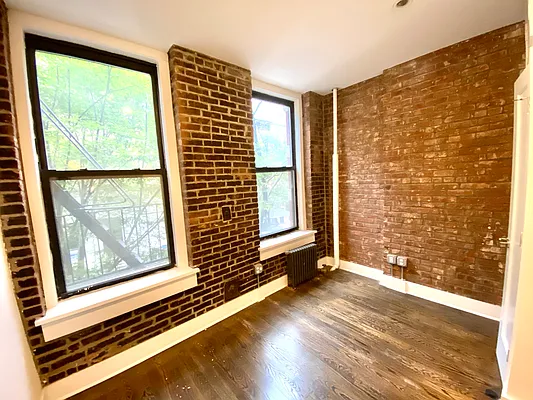 Rented by Douglas Elliman | media 10