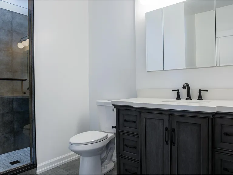1737 Frankfort Ave #102 — Photo 8