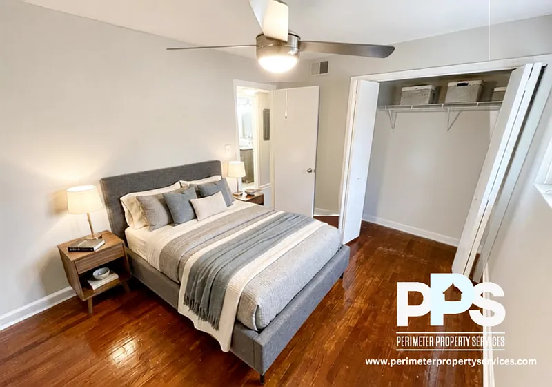221 Lampkin St NE — Photo 4