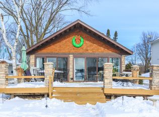 8062 N Shore Trl N, Forest Lake, MN 55025