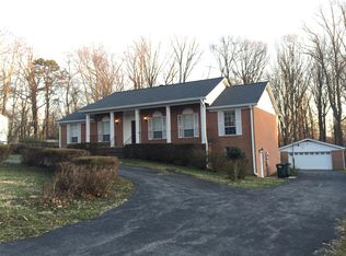 8305 Westchester Dr, Vienna, VA 22182